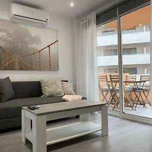 Con Encanto Y Piscina Apartamento